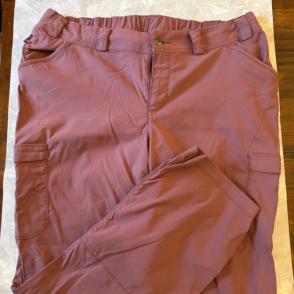 Duluth Trading Co Women's Mauve Cargo Pants 16x32